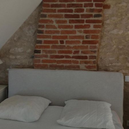 Gy-en-Sologne La Petite Maison Dans La Foret מראה חיצוני תמונה